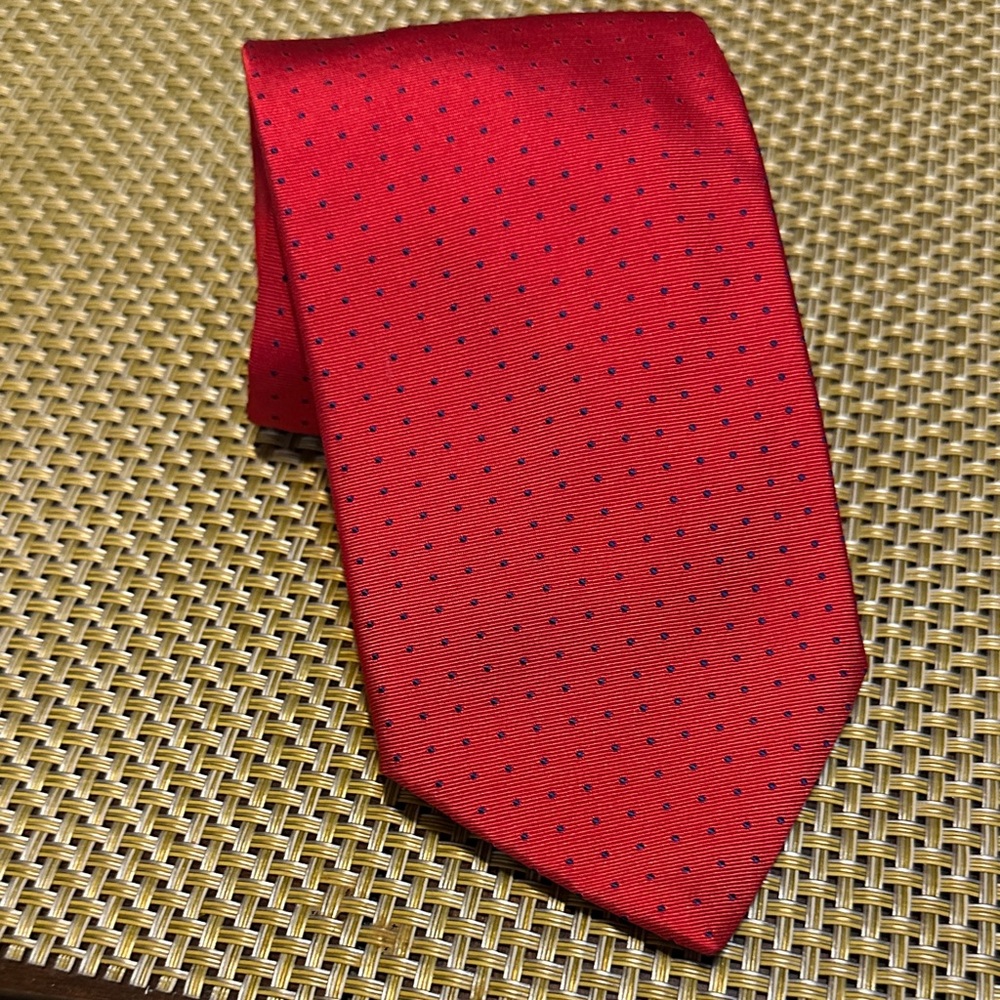 Thomas PINK Red and Black Dotted Tie